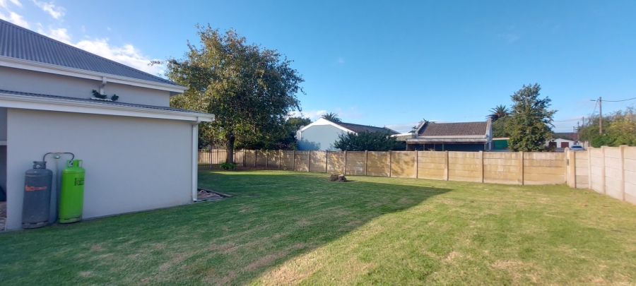3 Bedroom Property for Sale in Albertinia Western Cape